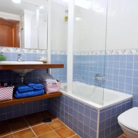 Tuhome Sea Side Фуэнхирола