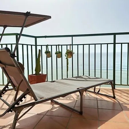 Tuhome Sea Side Апартаменты *